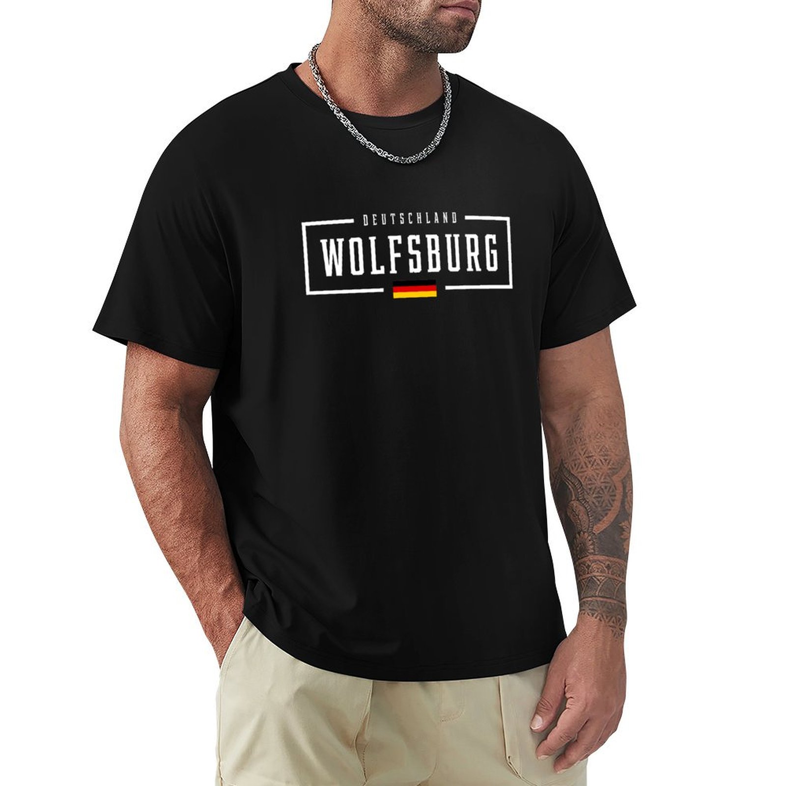 Wolfsburg Deutschland Germany  - Street Fashion Germany 评论和价格