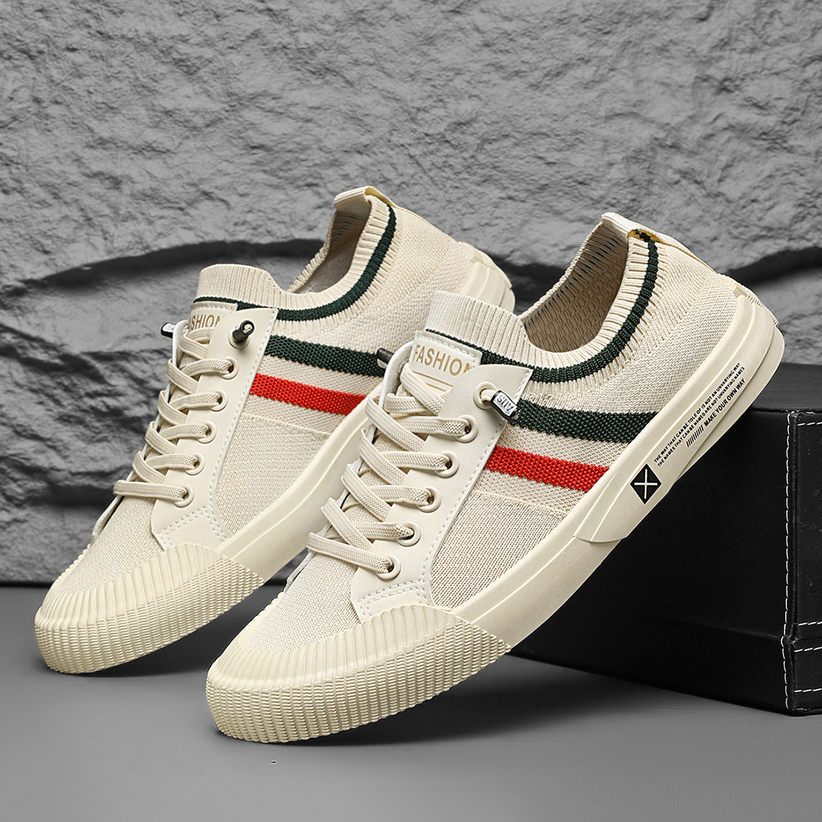 Men's Lightweight Casual Shoes - Street Fashion Male 评论和价格