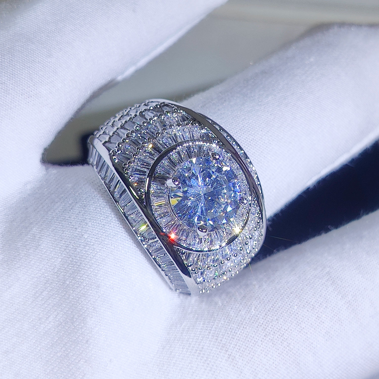 Silver/18k Gold Plated Cluster - Street Fashion Rings 评论和价格